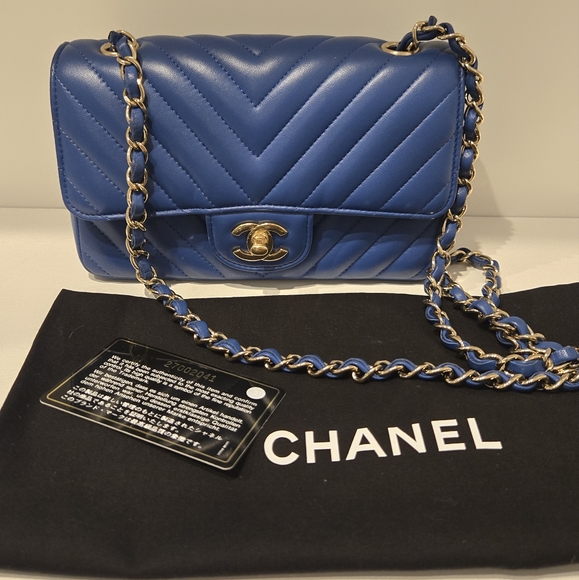 Chanel Mini Classic Flap Bag - Picture 12 of 12